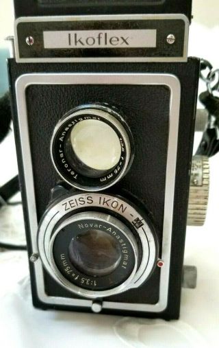 Vintage ZEISS IKON IKOFLEX TWIN LENS CAMERA with CASE,  1:3.  5/75mm Lens 2