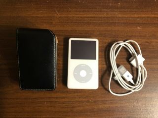 Vintage Apple Ipod Classic 5th Generation A1136 30gb White - And