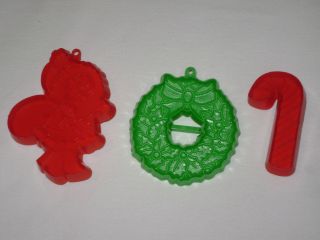 3 Vintage Hallmark Detailed Christmas Cookie Cutters Santa Wreath Candy Cane