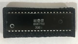 & Mos 6567r8 Vic - Ii C64 Commodore 64 Video Chip Date Code 3384