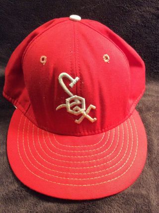 Vintage Chicago White Sox 1971 - 1975 Red Hat Cap American Needle 7 5/8 Rare