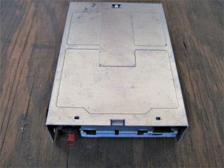 Amiga 2000 Chinon Internal floppy drive Model FB - 354,  Rev.  A with Red LED 2