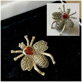 Vintage Jewellery 925 Sterling Silver Marcasite & Garnet Bee Insect Brooch Pin
