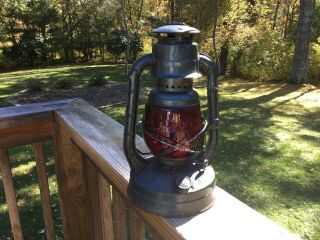 Vintage Dietz,  Ny Usa Wizard Red Globe Tubular Barricade Lantern