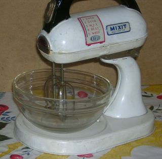 Vintage Tin Toy Mixer With Glass Bowl " Mixit Master Jr " Child Toy