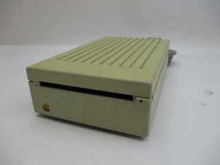 Vintage 1988 Apple External 3.  5 " Floppy Drive,  Model A9m0106,