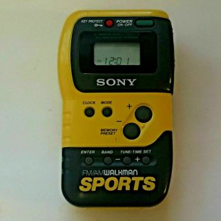 Vintage Sony Sports Walkman Am Fm Radio Srf - M70 No Clip