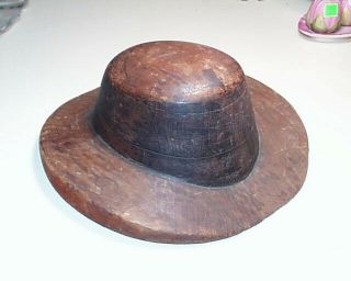 Fine Early 20th Century Antique American Wooden Millinery Hat Mold With Brim