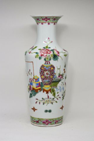 Antique Chinese Republic Period Porcelain Vase - 11 Inches Tall - 