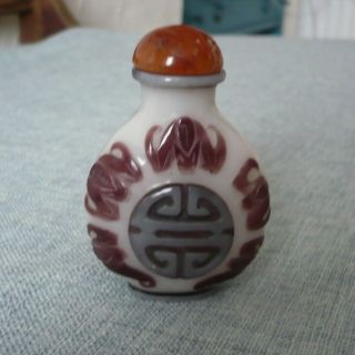 Vintage Chinese Carved Glass Snuff - Scent Bottle With Agate Stopper