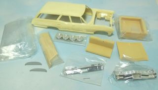 Modelhaus? Resin 1967 Chevy Impala Station Wagon Kit
