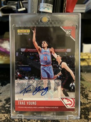 2018 - 19 Panini Instant Trae Young Auto Rc 2/5 Beast Hawks