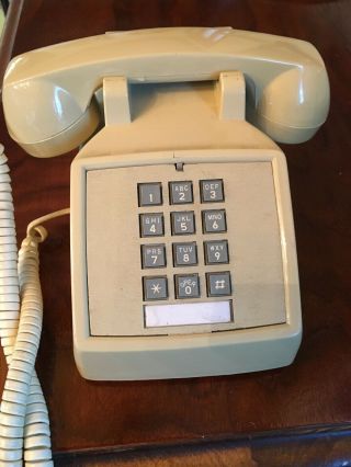 Vintage 1980’s Beige Push Button Telephone Freedom Phone Southwestern Bell Cord