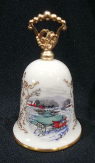 Vintage - Currier & Ives Christmas Bell 1982 - " Christmas Visiting "