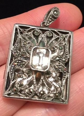 Vintage Jewellery Lovely Sterling Silver & Crystal Opening Locket - Good Size