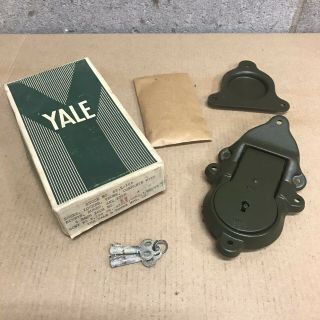 Vintage Yale & Towne Trunk Locker Lock Complete Box Military Stock 26 - L - 165