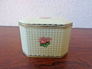 Vtg Daher Tin Box Floral Hinged Lid Victorian Roses Made In England 5.  5 " X 4 "