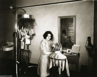 Vintage Permanent Wave Machine Hair Salon 1920 Curlers Hairdo Hair Dresser Great