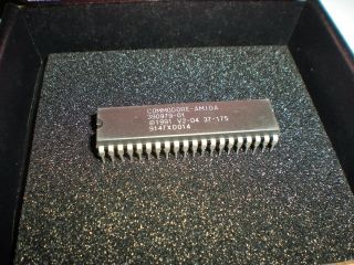 Commodore Amiga 390979 - 01 Kickstart 2.  04 Ic Chip In