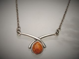 Vintage 17 1/2 " Sterling Silver Amber Teardrop Feature Necklace