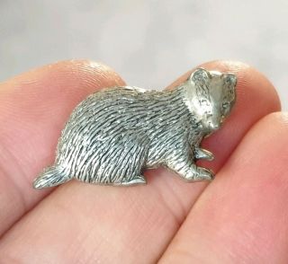 Vintage Signed A R Brown Jewellery Silver Pewter Badger Animal Brooch Pin