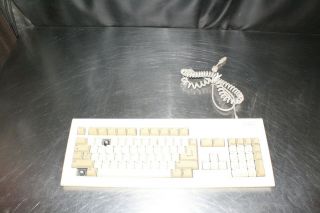 Commodore Amiga Kpr - E94yc Keyboard