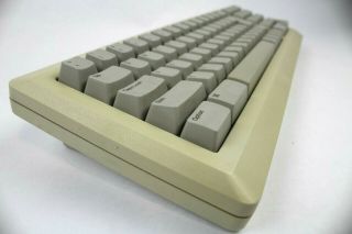Vintage Apple Mac Macintosh Plus Keyboard M0110a Mitsumi Switches