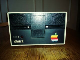 Vintage Apple Ii A2m0003 5.  25 " Floppy Disk Drive.  Sent W/ Disk Inserted