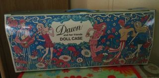 Vintage 1971 Topper Dawn And Her Friends Doll Case 5 Dolls / Clothes / Parts