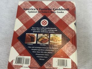 Better Homes and Gardens Vintage 1996 Cook Book Hardcover 5 Ring 11th Edition 2