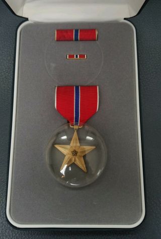 Vintage Bronze Star Medal - Named " George W.  Libert "