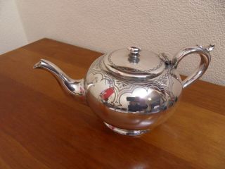 Vintage Silver Plate Teapot With Lovely Engraved Pattern - Glen Plates Sheffield