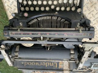 Antique Vintage Underwood Model No.  5 Standard Typewriter