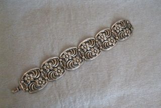 Vintage Sterling Silver Bracelet - William Richards - Wre With Floral Design