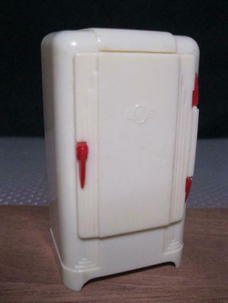 Renwal 1950s Vtg Doll House Cream/red Kitchen Refrigerator Fridge - Door Opens 55