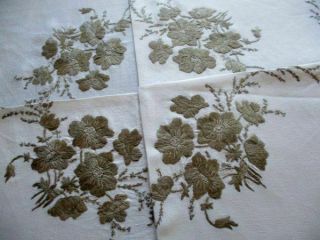 VINTAGE TABLECLOTH HAND EMBROIDERED with FLOWERS - LINEN 2