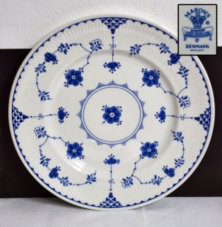 Elegant Vintage Blue Denmark Pattern Dinner Plate - 25.  5cm Diameter.  Ceramic