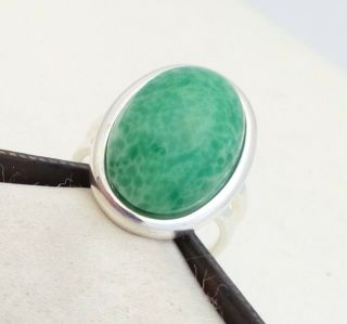 Vintage - 1950s Czech Green Peking Glass - Silver Plated Adjustable Ring