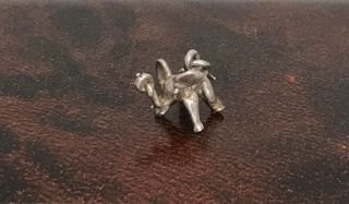 Vintage Sterling Silver Baby Elephant Calf with Knotted Trunk Charm unusual (D4) 2