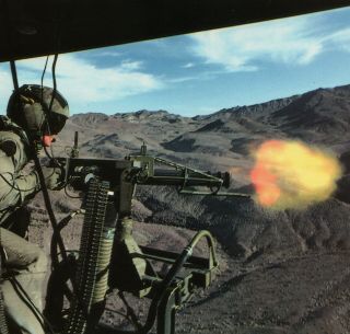 Marine Firing Gau - 17 Minigun From Uh - 1 N Huey Postcard Desert Storm Usmc Hmm - 767
