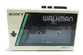 Vintage Sony Walkman Cassette Player WM - 11 Made In Japan - - Maple Leaf 3