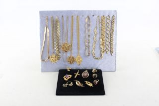 20 X Vintage Mid Century Modernist Jewellery Inc.  Rolled Gold,  Amethyst,  Pearl
