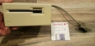 Vintage Apple Macintosh 128k/512k M0130 400k Disk Drive W/ Boot Disk