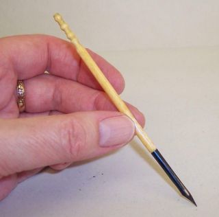 Vintage/antique Victorian Bovine Bone Fine Small Dip Pen