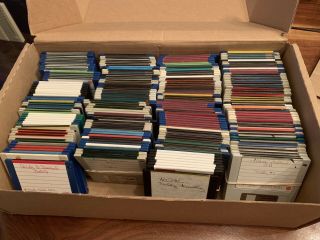 Ex Apple Dealer Software Library Backups - 200,  Disks