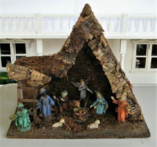 Vintage Christmas Nativity Scene Creche - Wooden Stable Manger&11 Plastic Figures