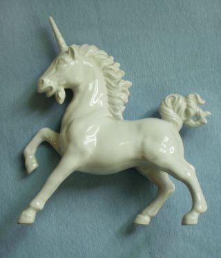 Vintage Chinese White Porcelain Blanc De Chine Unicorn Horse Figurine 7.  5 " Tall