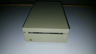 Apple Iigs 3.  5 Disk Drive A9m0106 & Apple Computer