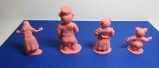 Vintage Marx Nursery Rhyme Goldilocks and Three Bears figurines pink 3