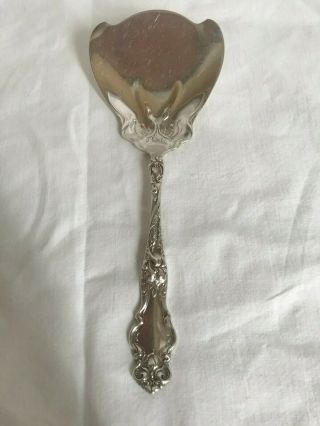 Wallace Sterling Silver In The Eton Pattern.  Flat Pastry Server.  7 - 1/2 "